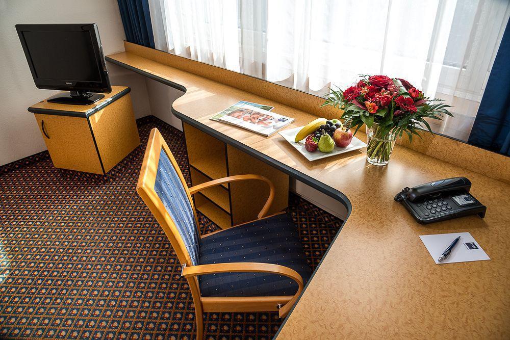 Dorint Airport-Hotel Berlin-Tegel 外观 照片
