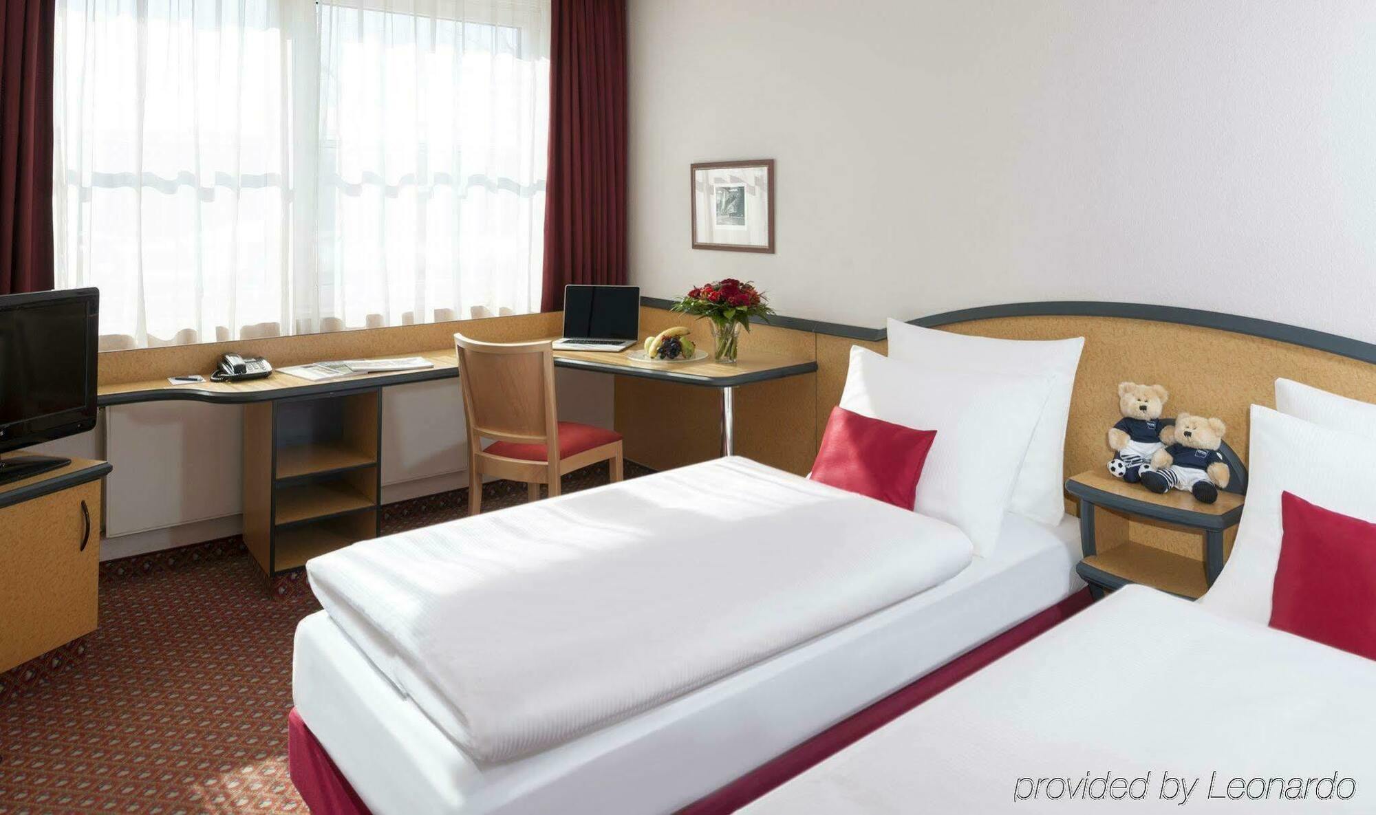 Dorint Airport-Hotel Berlin-Tegel 外观 照片